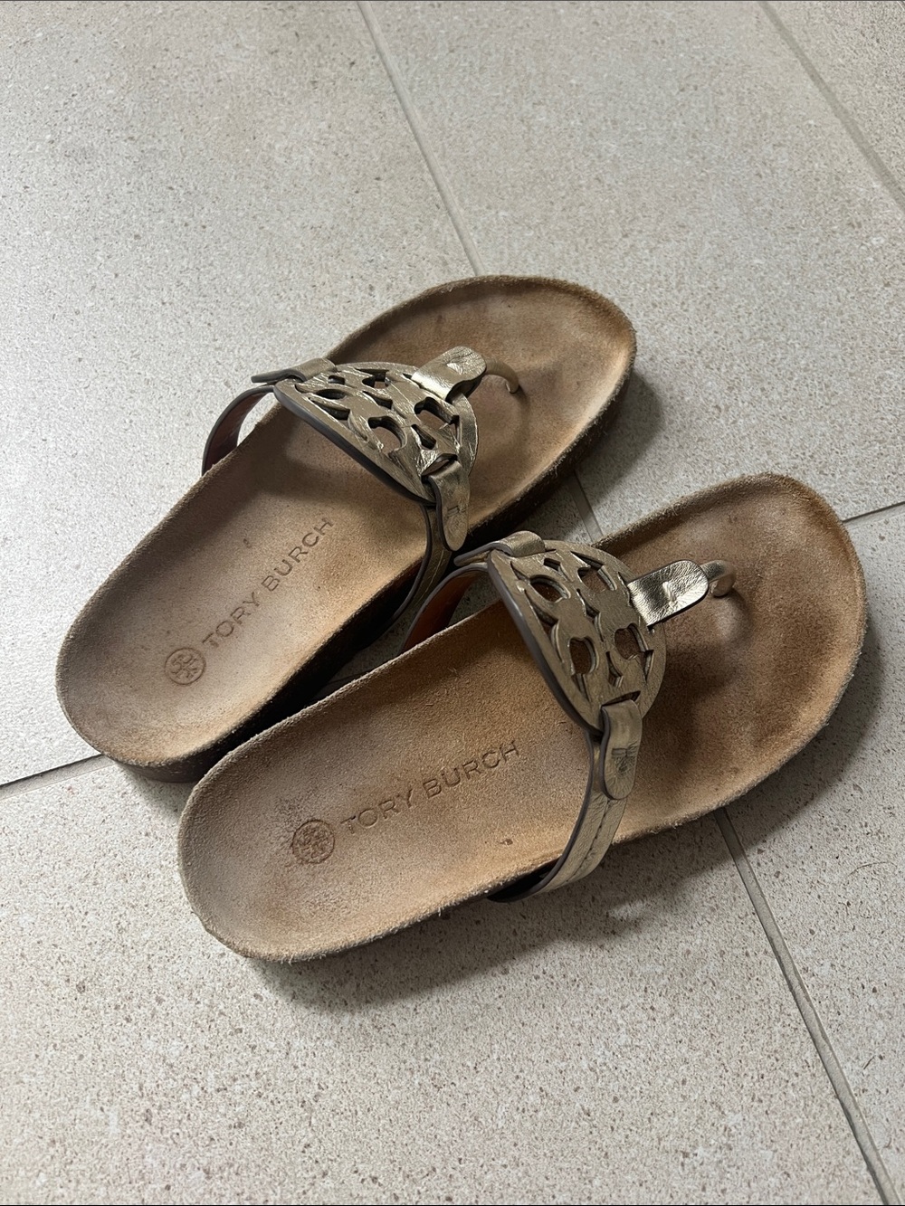 Tory Burch Miller sandals in gold - Picture 2 of 9